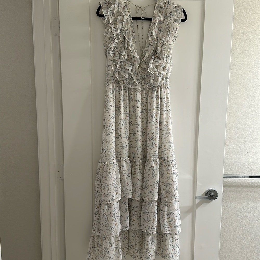 Storia Cream Floral Ruffle Midi Dress